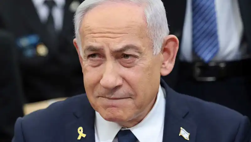 ** Kabine Toplantısında Patlak Veren Kavga: Netanyahu ve Zamir Gerilimi Medyayı Sarstı!**