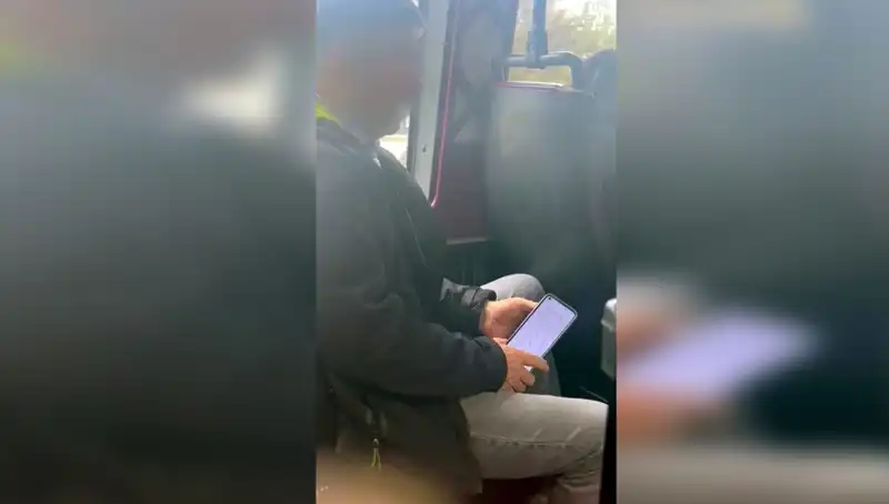 Minibüste Genç Kızı Taciz Eden Şüpheli, Polisi Hareke Geçirdi
