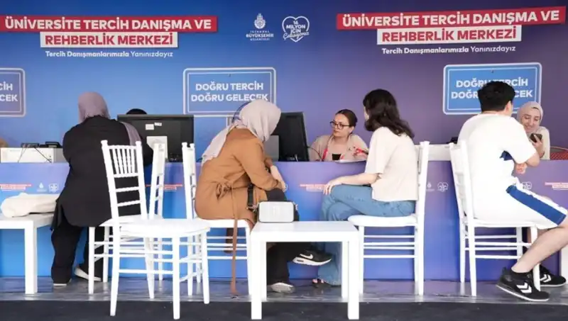 İstanbul'a Özel 24 Yeni İBB Tercih Danışma ve Rehberlik Merkezi Açıldı