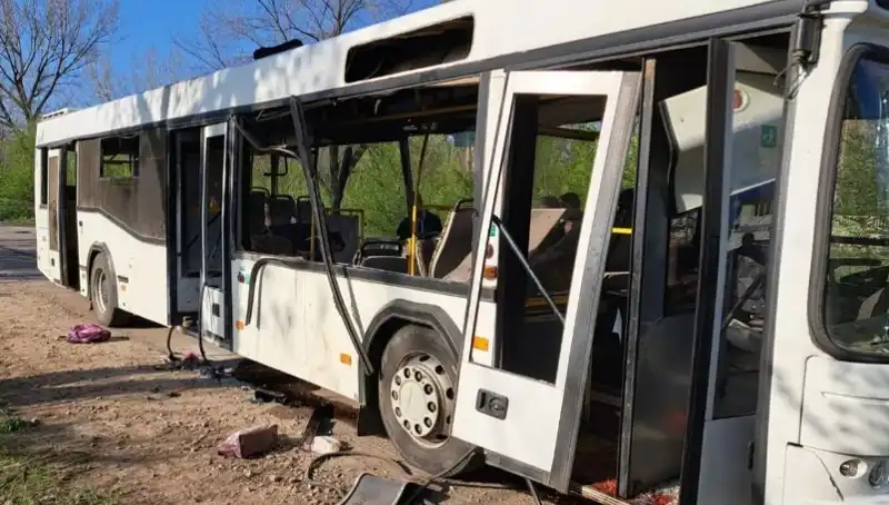İşçileri Taşıyan Otobüse Düzenlenen Rus Saldırısı: 9 Ölü, Onlarca Yaralı!