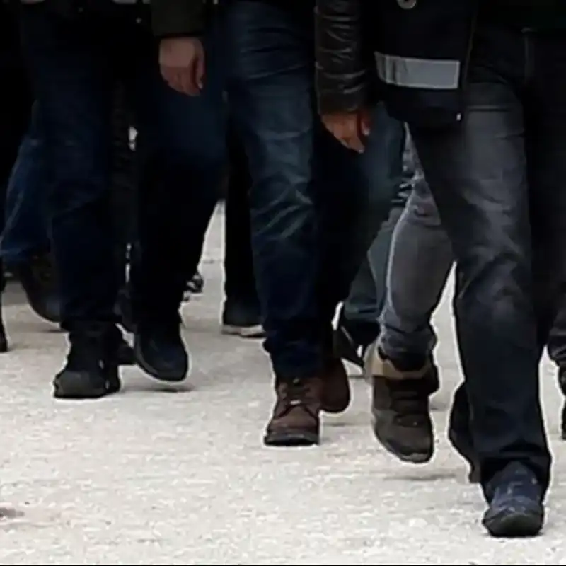 87 Milyon Liralık Vurgun: 11 Kişilik Çeteye Operasyon! 22 Zanlı Tutuklandı