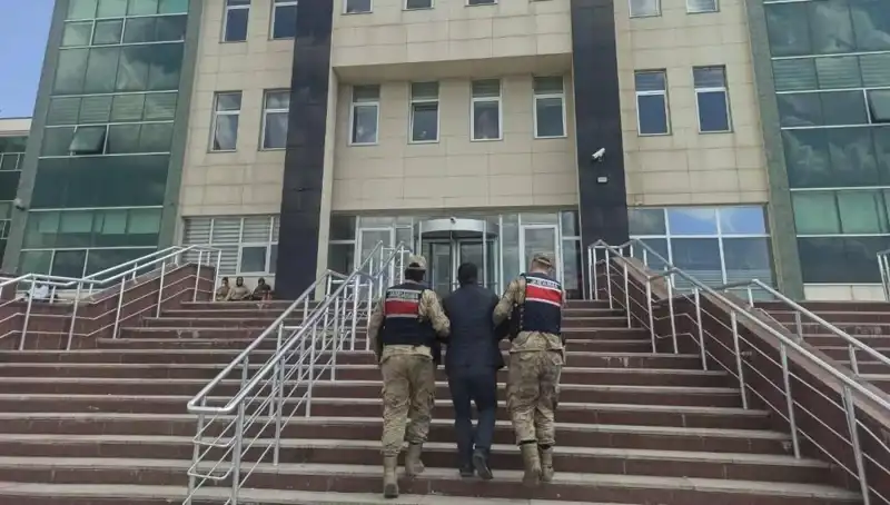 Hapis Cezasıyla Aranan Şüpheli, Saklandığı Yerde Yakalandı!