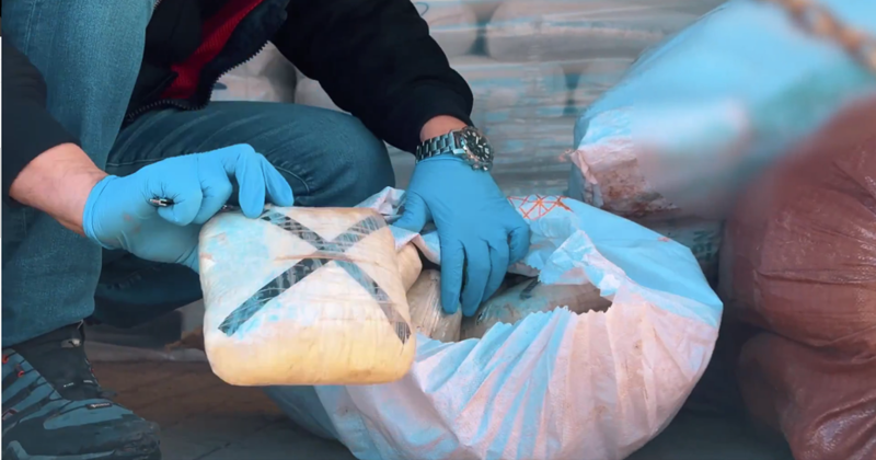 Uyuşturucu Operasyonu: İki İl'de Zehir Tacirlerine Sarsıcı Baskın!