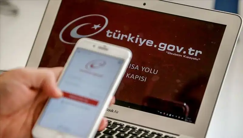 Bakan Kacır: e-Devlet Üzerinden Sunulan Hizmet Sayısı 8 Bini Aştı