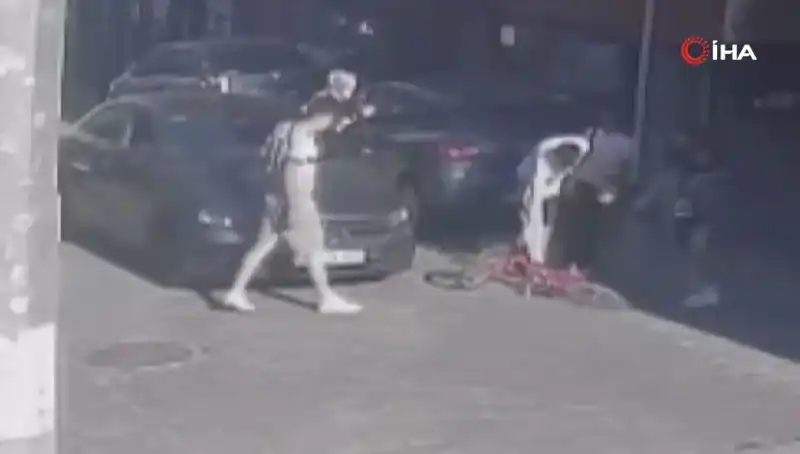 Akran Zorbalığı ve Çocukluk: 10 Yaşındaki Çocuğun Bisiklet Kavgası