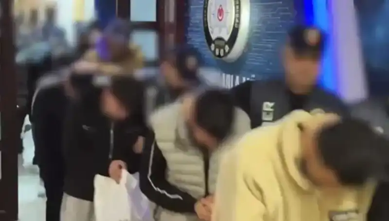 Türkiye'de 2,8 Milyar TL'lik Bahis Operasyonu: 46 Gözaltı ve MASAK Raporu