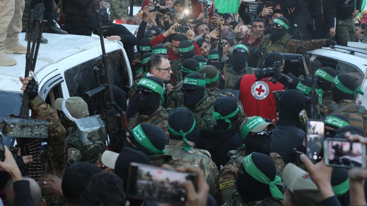 Hamas, 3 İsrailli Kadın Esiri Serbest Bıraktı