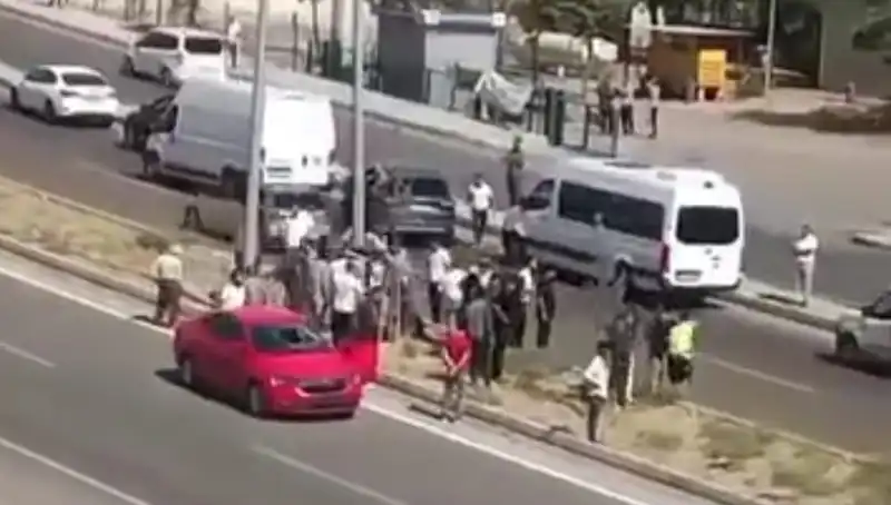 Yolun Karşısına Geçen Yayaya Çarpan Otomobil Kaza Nedenini Aydınlattı