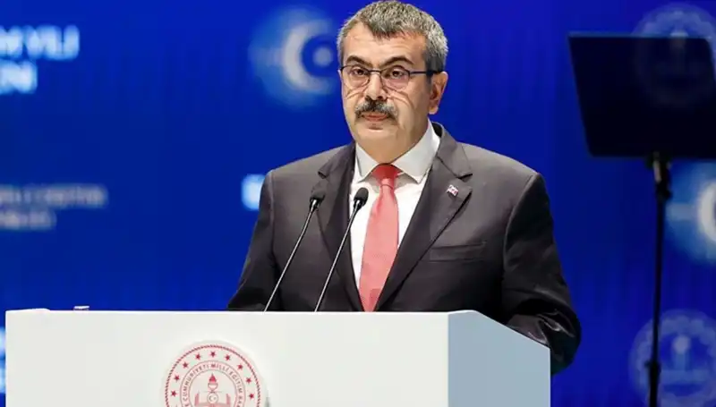 Bakan Tekin'den 23 Nisan Ulusal Egemenlik Mesajı: Geleceğimizi Şekillendiren Bir Bayram