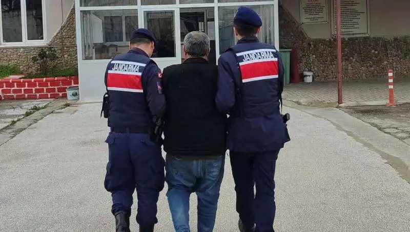 8 Yıl Arandı, Suçlu Sonunda Cezaevine Gönderildi!