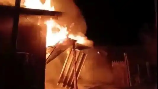 Karabük'te İki Ev Yangında Küle Döndü: Olayın Perde Arkası
