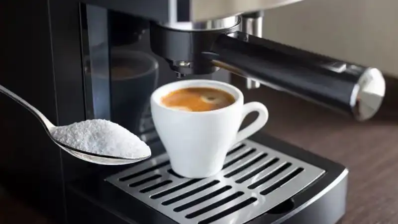 Kahve Makinenizin Ömrünü Uzatmanın 10 Etkili Yolu