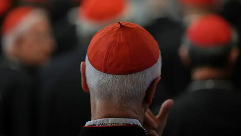 Yeni Papa Seçiminin Başlangıcı: Konklav Tarihleri Açıklandı!