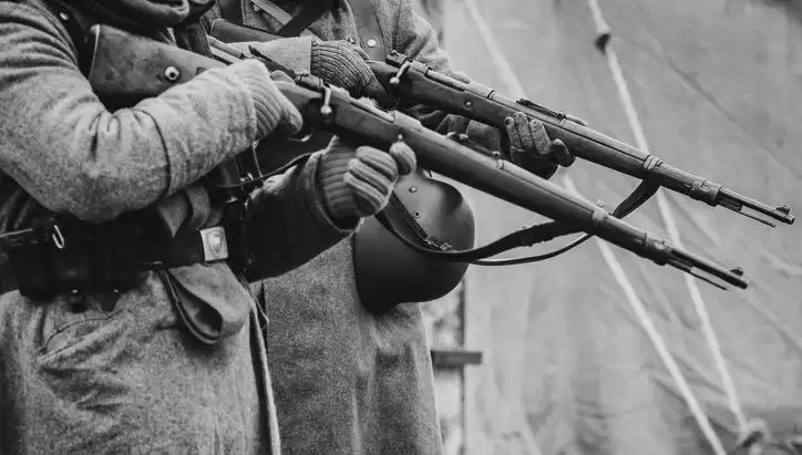İngiliz istihbarat şefinin dedesi, Nazi döneminde casusluk yapmış!