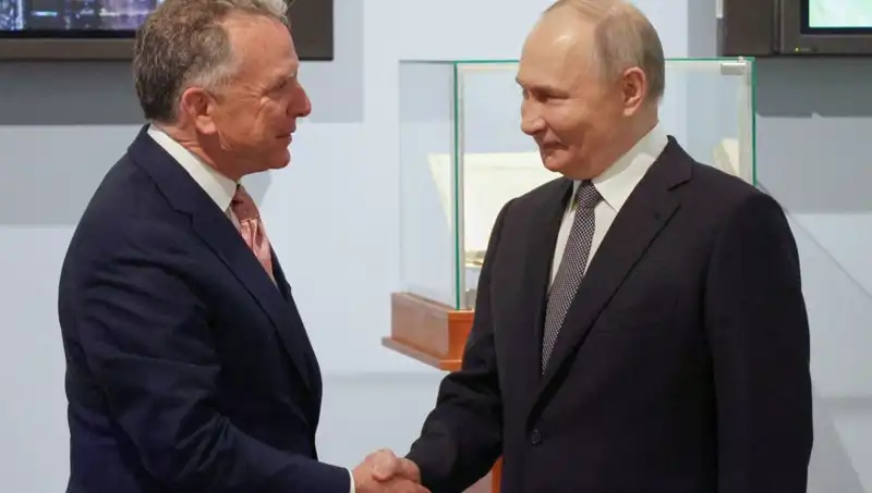Putin ve ABD: Moskova'daki Kritik Görüşme Dostluk Eli Mi?