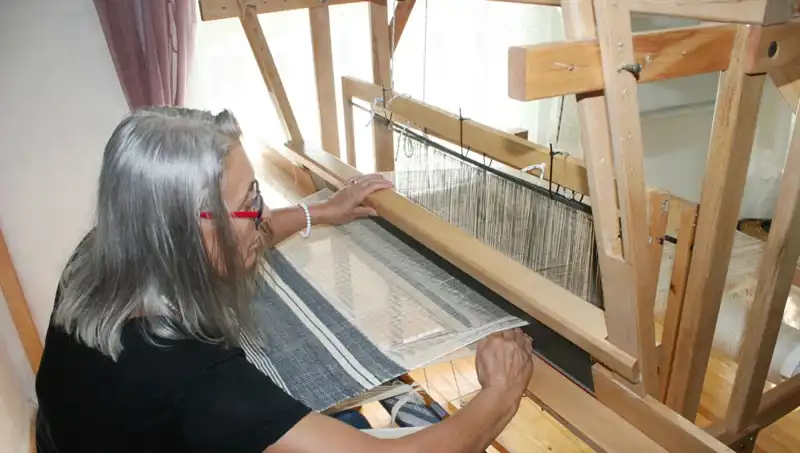 Eski Giysilerden Yeni Hayat: İplerle Şahane Eşyalar Yaratmak