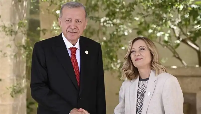 İstanbul’da Akdeniz Zirvesi: Erdoğan, İtalya ve Libya Başbakanları ile Tarihi Görüşmede Buluşuyor