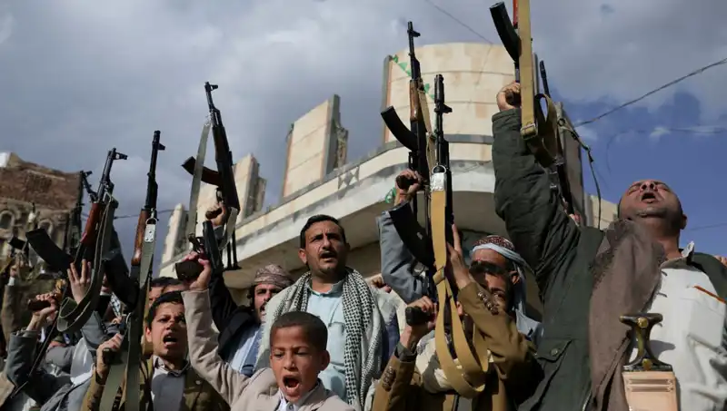 Husiler, Yemen'de Amerikalılarla Karşı Karşıya Gelmek Üzere Harekete Geçiyor