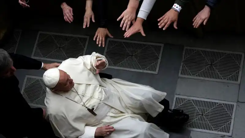 600 Yıl Sonra İkinci Kez Gündemde: Papa Francis İstifa Edecek Mi?