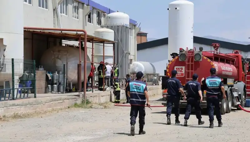 Elazığ'da Gaz Dolum Tesisinde Patlama! Can ve Mal Kaybı Yaşandı