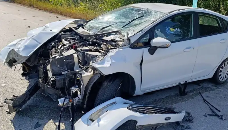 Çanakkale'de Meydana Gelen Trafik Kazası: İki Yaralı, Olayın Sebepleri Neler?