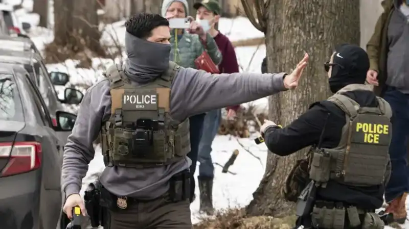 ABD Mahkemeleri ICE'a İkaz Yolladı: 4 Binden Fazla Hukuksuz Tutuklama İddiası